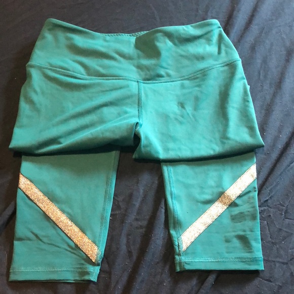 Victoria Secret Knockout teal sparkle capris - Picture 2 of 4